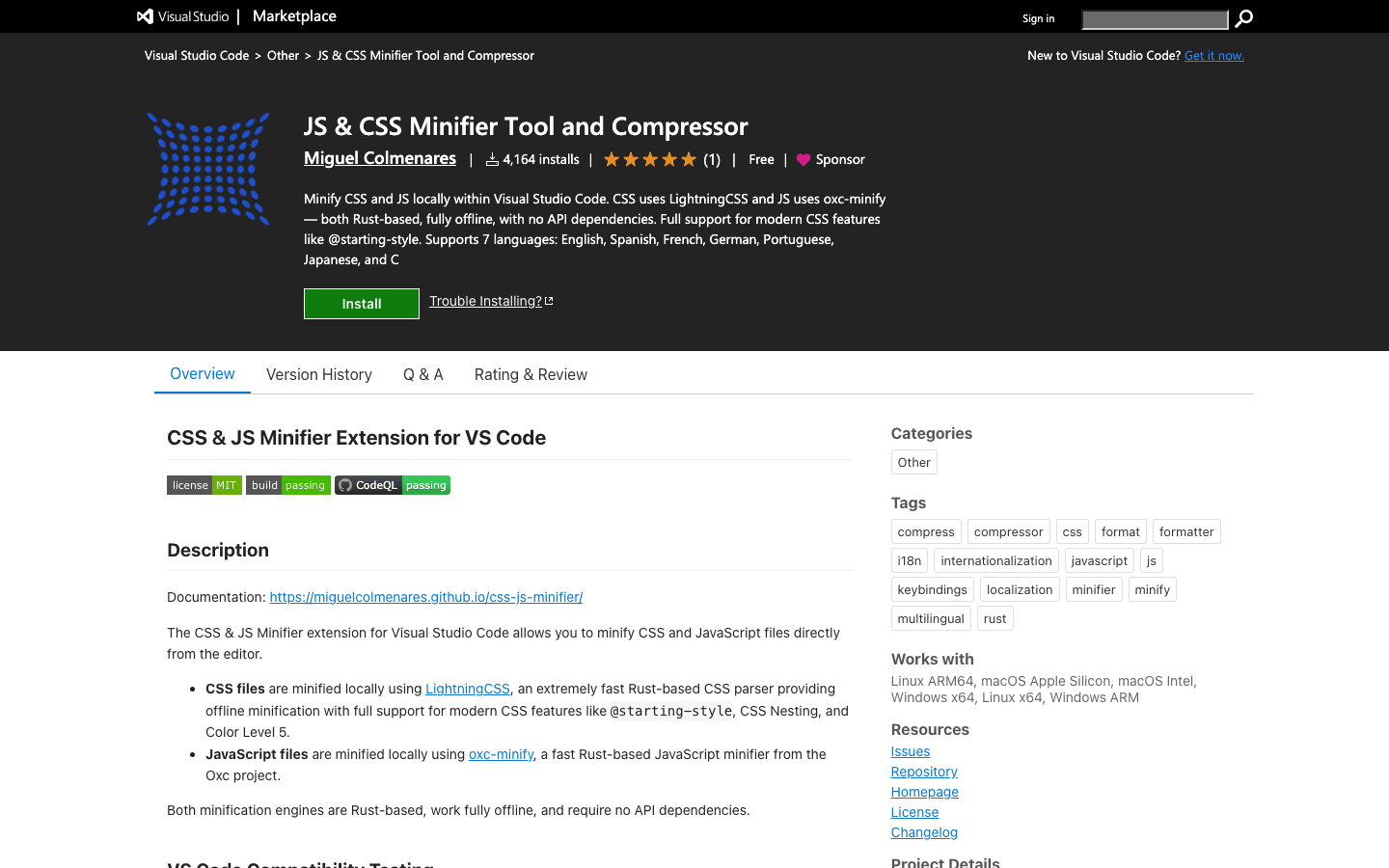 The extension's page on the Visual Studio Marketplace, with the install count, the five-star rating, the description and the supported platforms.